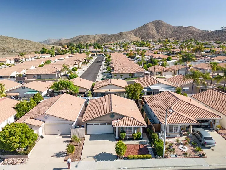 28082 Bavaria Dr — Photo 29