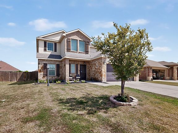 5th image of 502 Hawthorn Dr