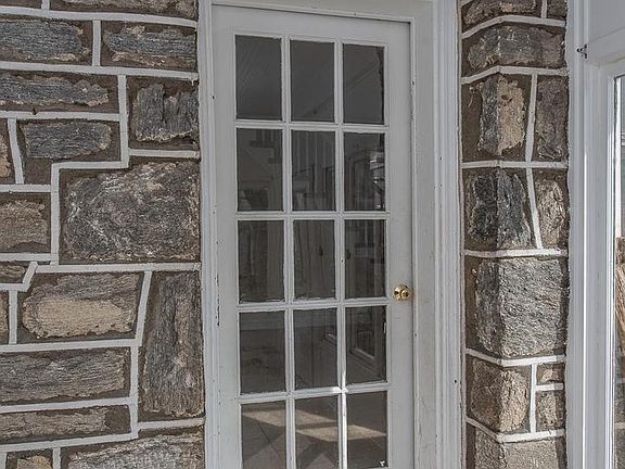 5th image of 141 Ashby Rd