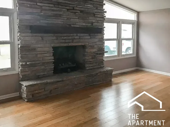 55 E Jeffery Ave, Wheeling, IL 60090