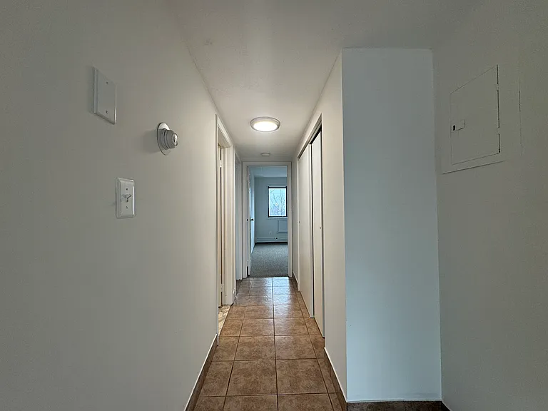 56-07 Clover Pl #3L — Photo 5