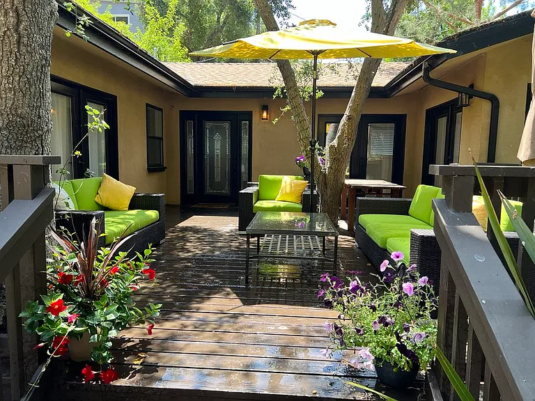 932 Old Topanga Canyon Rd — Photo 2