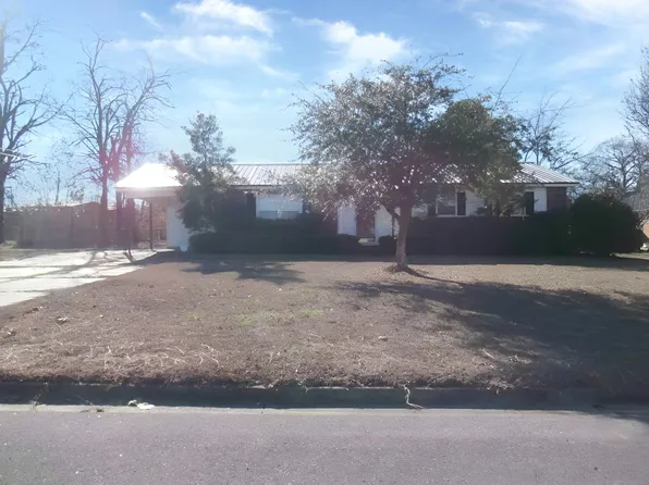 1607 Ridge Cir, Demopolis, AL 36732