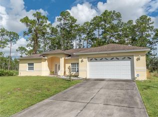 906 Edison Ave, Lehigh Acres, FL 33972