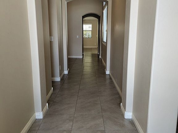 2nd image of 269 Prestwick Ct
