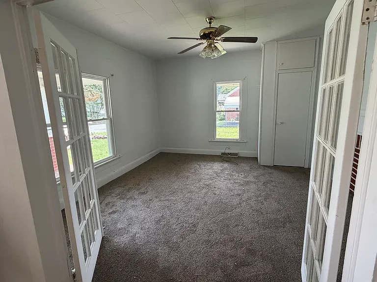 616 Morehead St — Photo 11
