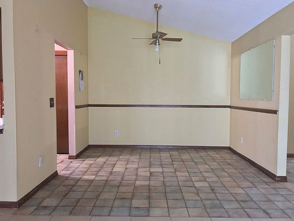 4th image of 545 Emberwood Dr