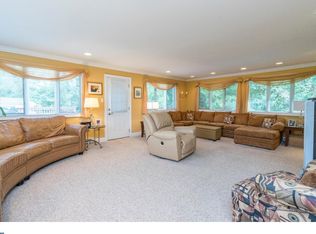 1402 Brierwood Rd, Havertown, PA 19083