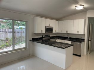 1777 NE 178th St, North Miami Beach, FL 33162
