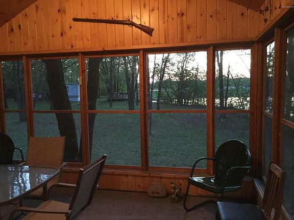 5th image of 20581 Duerr Cir SE