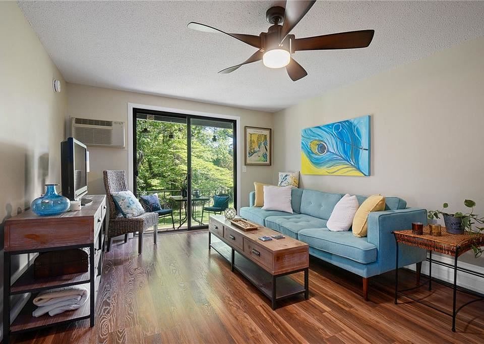 1st image of 510 SW Child St #406C