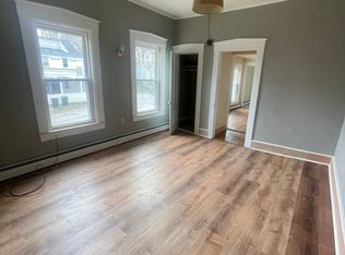 21 Pleasant St APT 3, Franklin, NH 03235