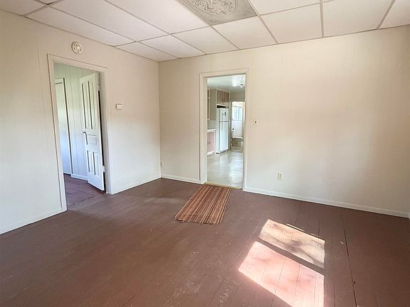 4th image of 240 S Ellis Ave
