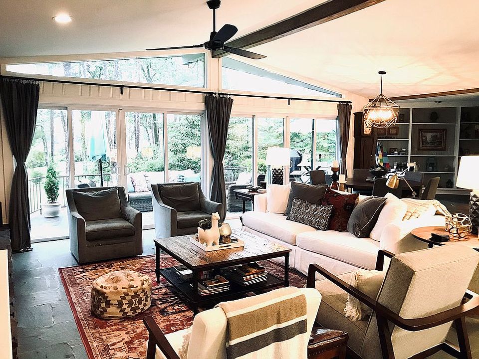 Great Room overlooking lake