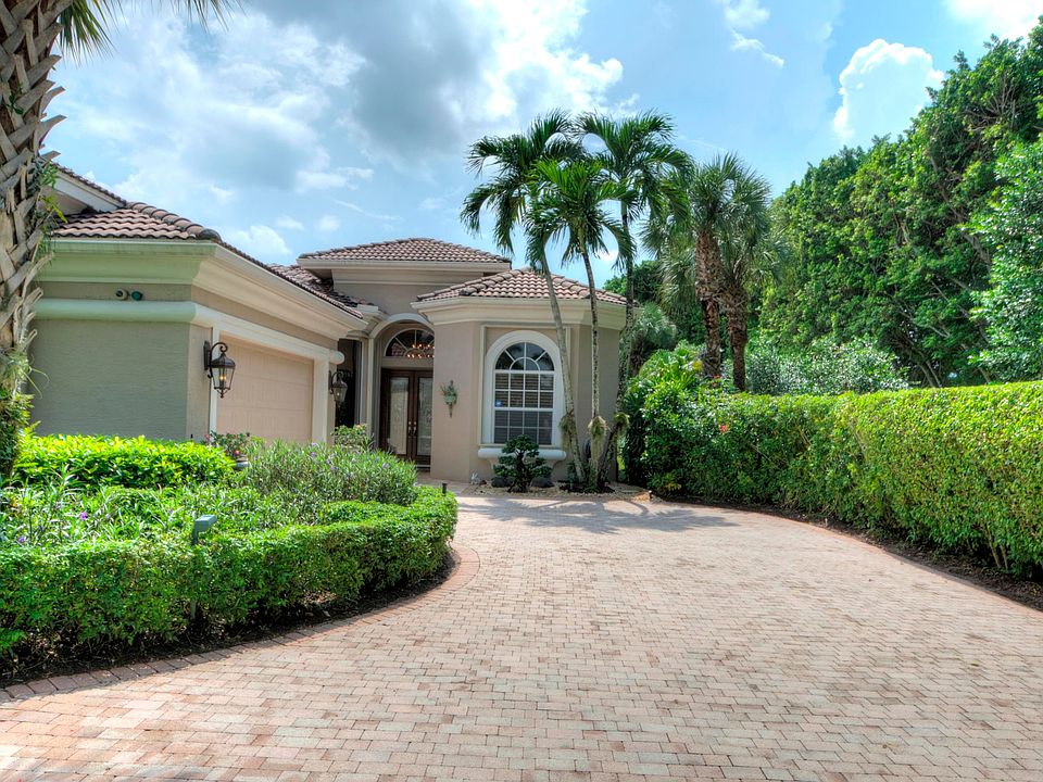 1st image of 7911 Villa D Este Way