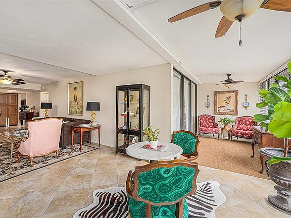 4th image of 3211 W SWANN AVENUE #210