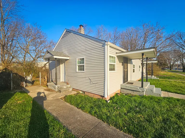 2844 - 2846 Dr Andrew J Brown Ave — Photo 12