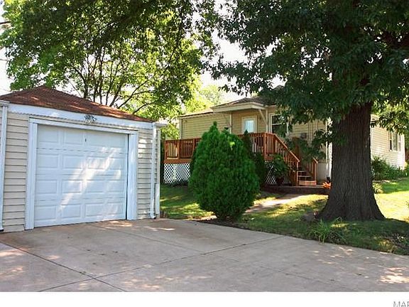 4th image of 1161 Hilltop Dr
