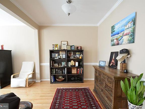 5th image of 9610 Potters Hill Cir