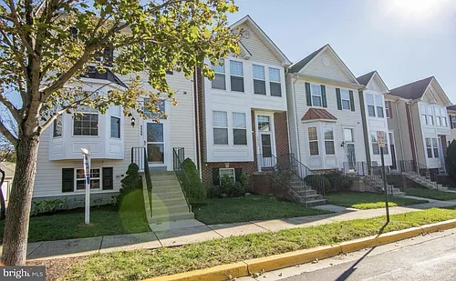 8800 Community Square Ln Photo 1