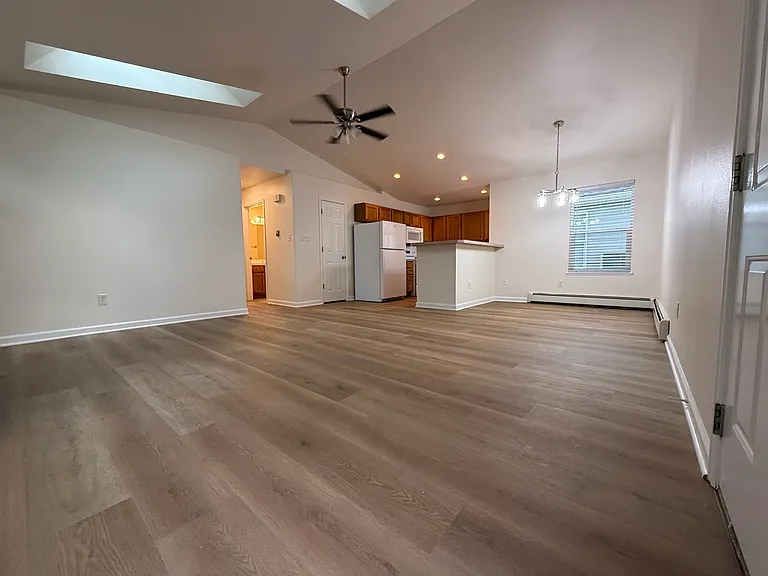 5925 Townsend Pl — Photo 6