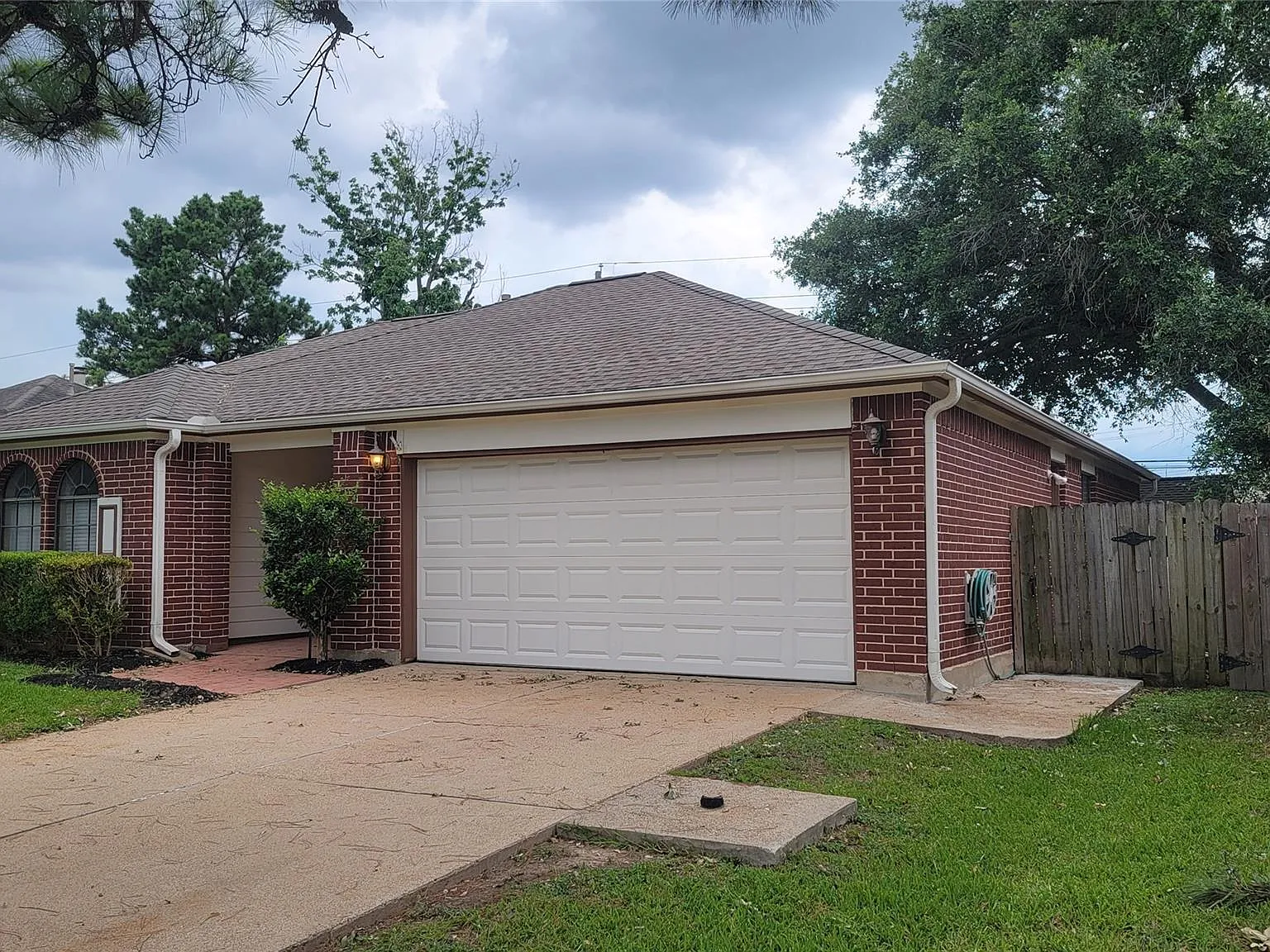 3 bed, 2.0 bath, 1601 sqft, $1,850 — Photo 3