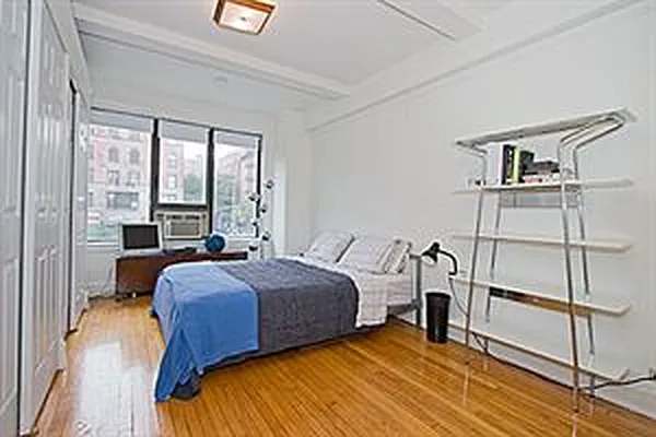Rented by Douglas Elliman | media 22