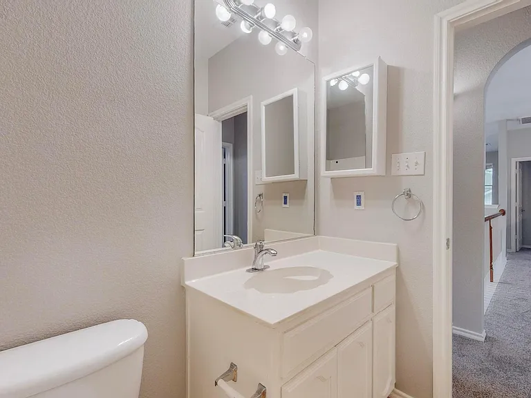 4134 Petersburg Dr — Photo 31