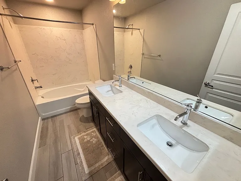 11194 Formosa Springs Ct — Photo 27