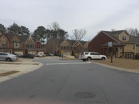4th image of 4065 Hammond Bridge Dr