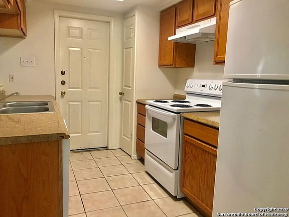 4th image of 14423 Brook Hollow Blvd
