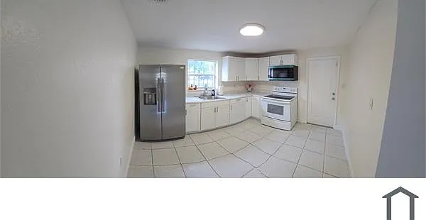 3 bed, 1300 sqft, $2,500 — Photo 3
