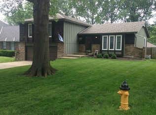 9948 Westgate Ln, Lenexa, KS 66215