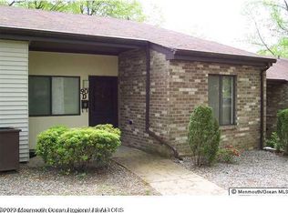 90 Arrowood Rd UNIT D, Manalapan, NJ 07726