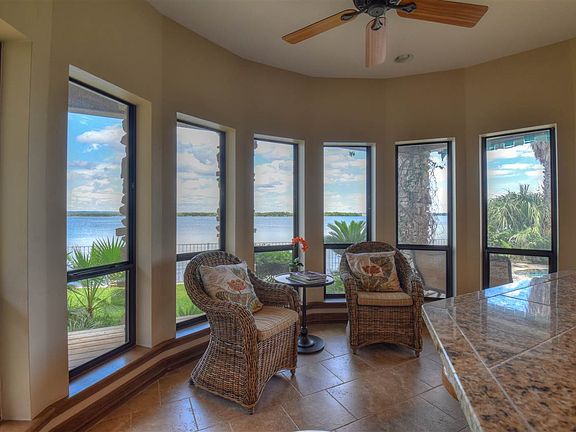 4th image of 504 Lighthouse Dr