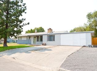 1718 W Lakeside Dr, Moses Lake, WA 98837