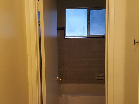 5th image of 209 N San Gabriel Ave APT 2