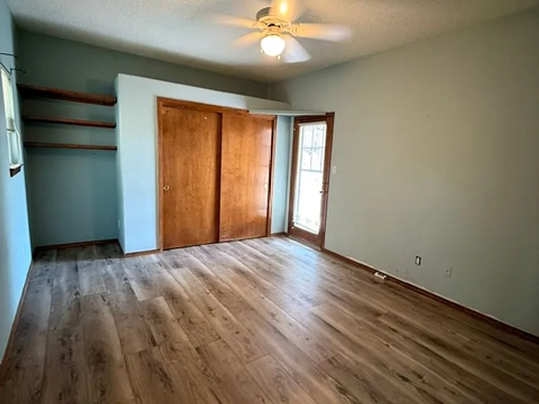 6105 Carousal Ave NW — Photo 12