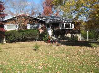 3837 Gomer St, Yorktown Heights, NY 10598