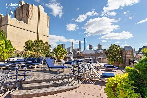 Rented by Sotheby's International Realty | media 45