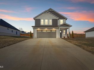 2013 Presley Xing, Jonesborough, TN 37659
