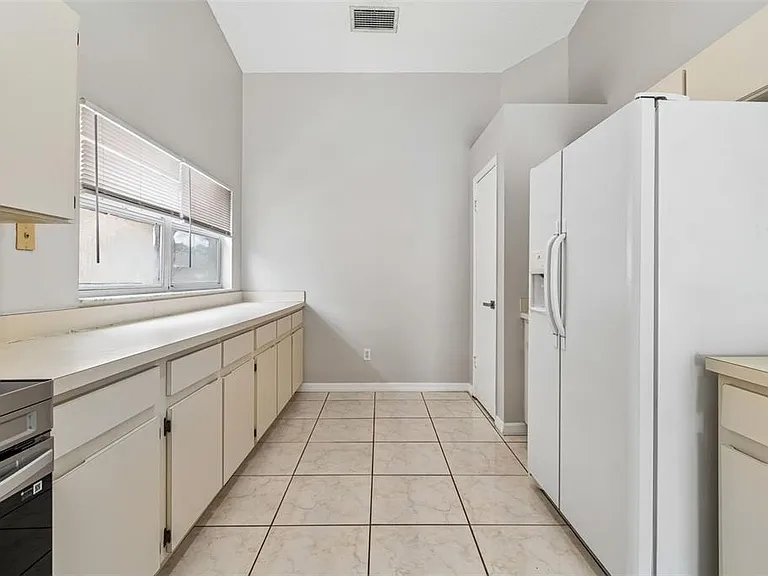 10105 Sea Spray Pl — Photo 14