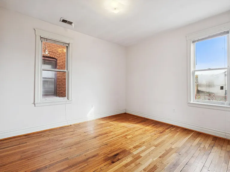 626 E. Ferry - FDR — Photo 22