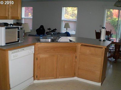 4th image of 15504 NE 91st St