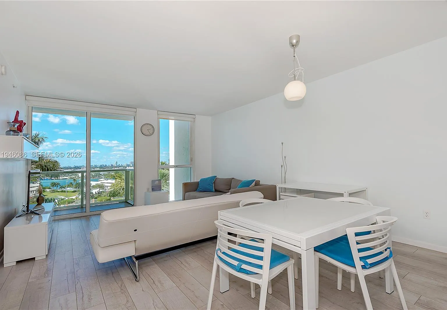 Vizcayne South Condo — Photo 1