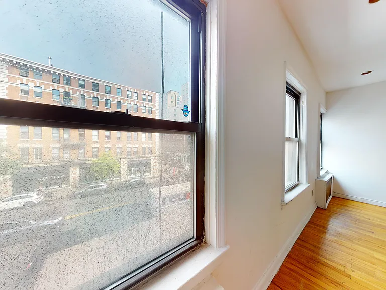 139 E 12th St #2D — Photo 7