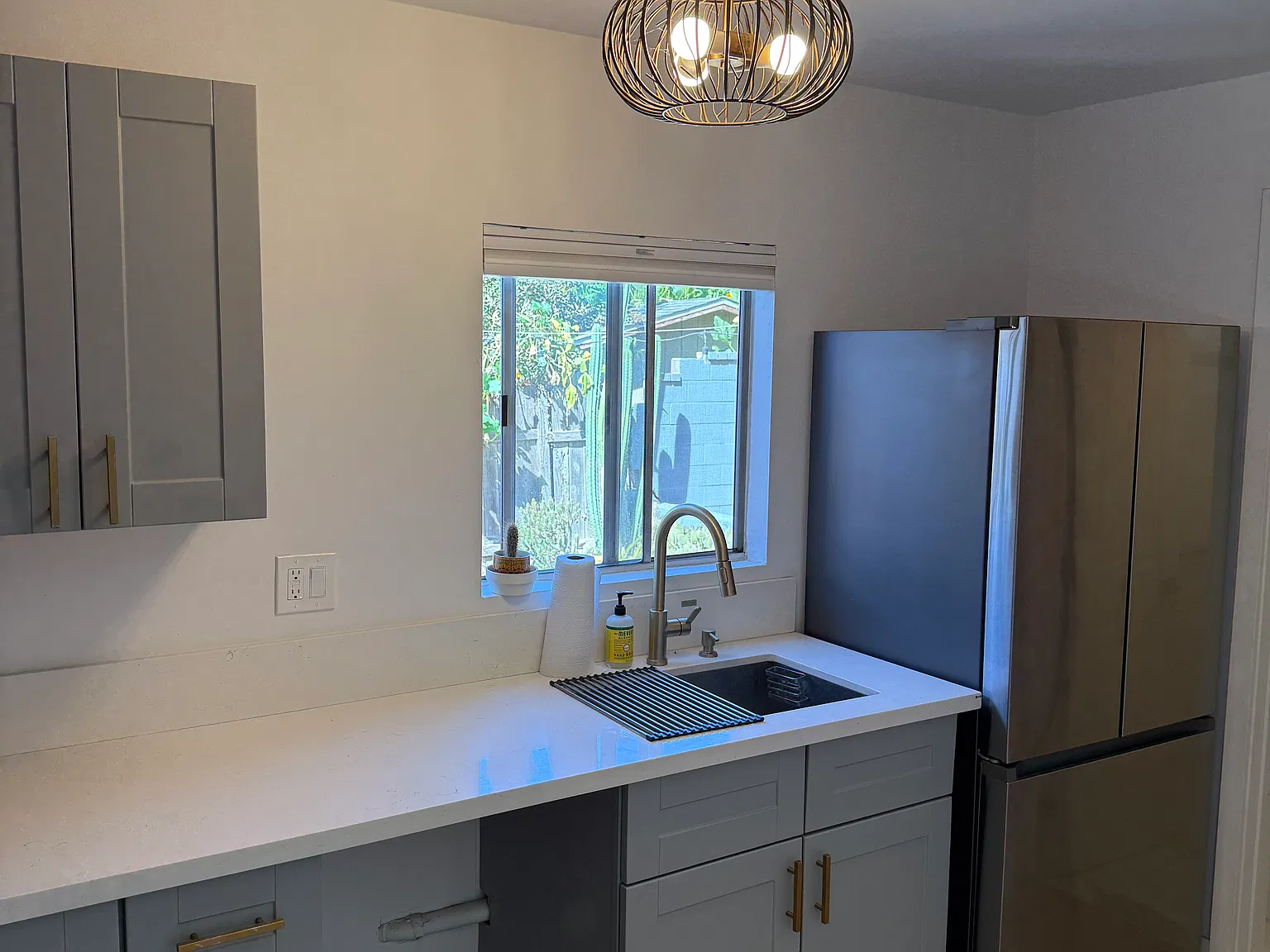 2 bed, 650 sqft, $3,600 — Photo 4