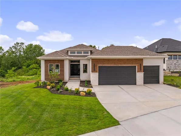 11216 S Gleason Rd, Olathe, KS 66061