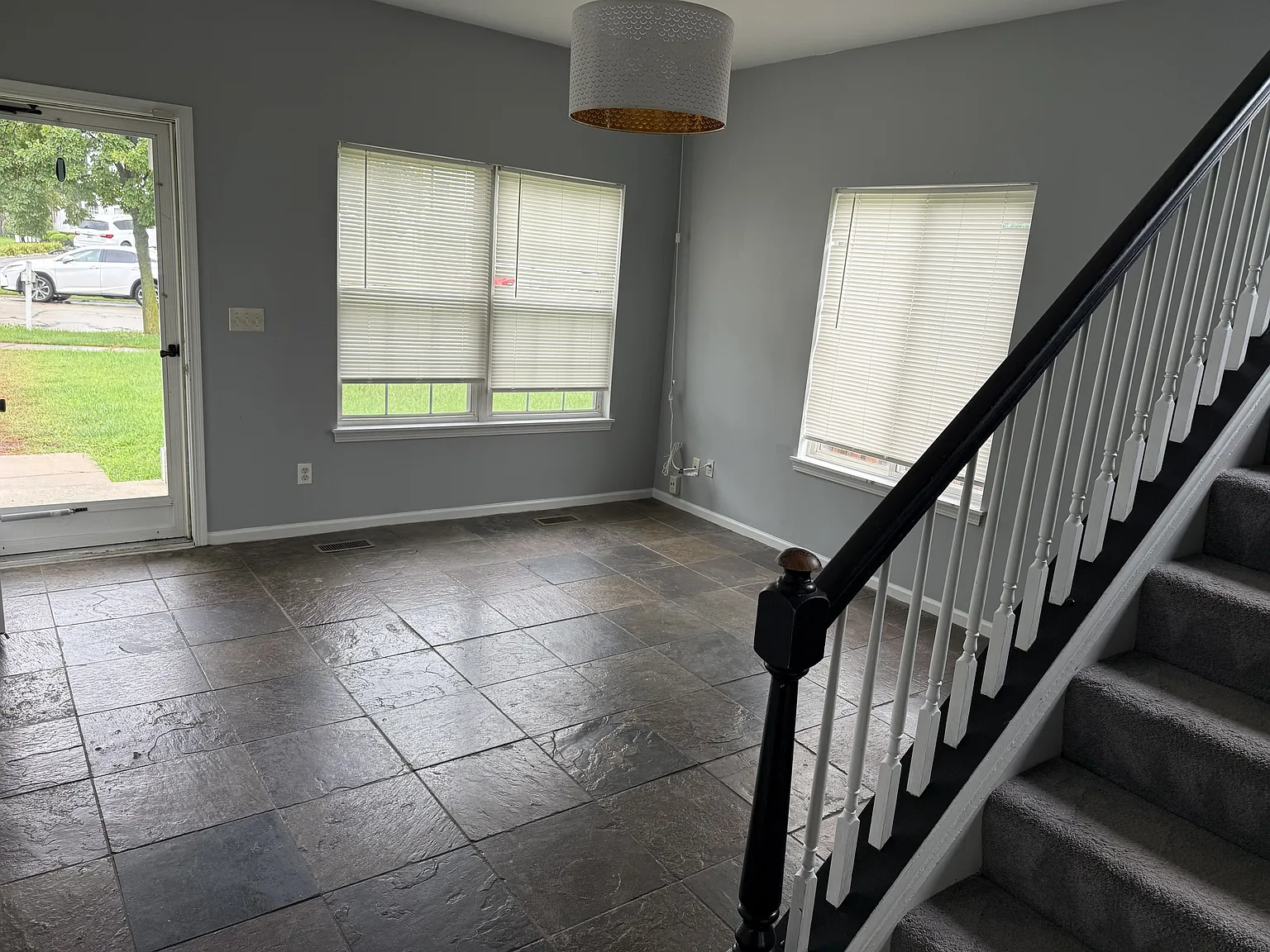 3 bed, 2.5 bath, 1382 sqft, $2,450 — Photo 3