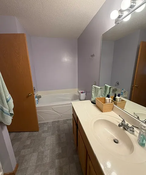 2336 Oakridge Cir — Photo 23